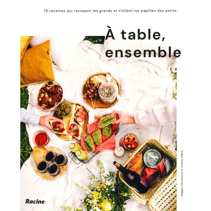 A table, ensemble